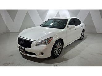 infiniti m 5.6 at