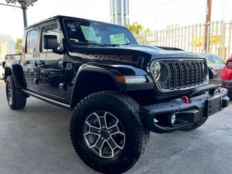 jeep jt 3.6 mojave at