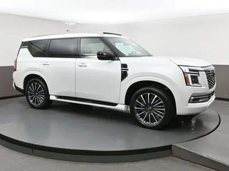 2026 nissan armada platinum reserve package captain's chairs
