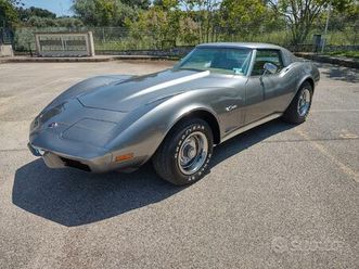 chevrolet corvette c3 stingray - 1976