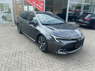 toyota corolla ts 1,8 l hybrid teamplayer acc shz navi