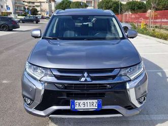 outlander phev 2.0 instyle diamond sda 4wd my17