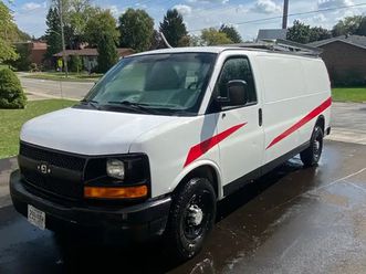 2011 chev express 2500 van