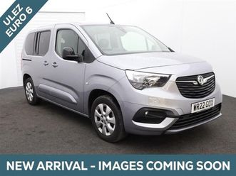 4 seat petrol auto wheelchair accessible disabled access vehicle wav