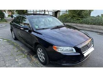 2.5t aut. momentum lpg ahk pano pdc xenon leder