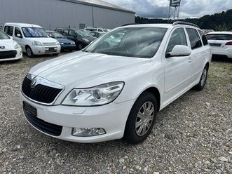octavia combi 2.0 tdi ambiente dsg
