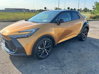 toyota ch-r lounge premiere 2.0 pjev