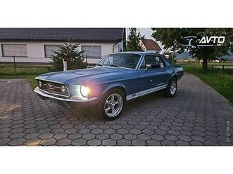ford mustang coupe v8