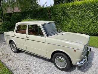très belle fiat 1100 r 1969