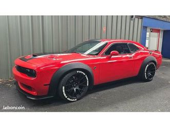 dodge challenger srt8