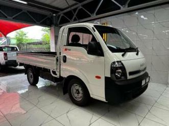 2.7d workhorse dropside (aircon)