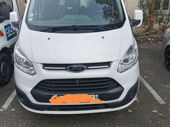 vend ford transit kombi 9 places