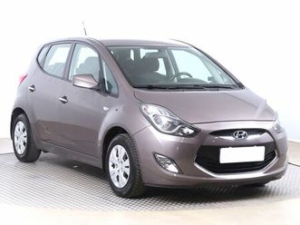 1.6 cvvt,2013,čr,2.maj,serv.kniha