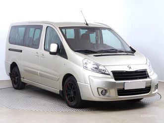 2.0 hdi,2015,bus, 8míst, klima, čr, dph