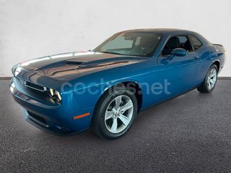 dodge challenger sxt rwd
