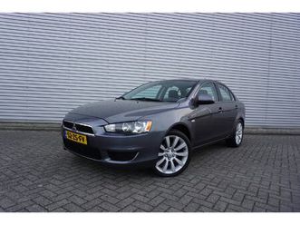 mitsubishi lancer sports sedan 1.8 invite airco / cruise / elektr. ramen / trekhaak / lm velgen / nap
