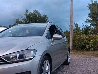 volkswagen golf sport van