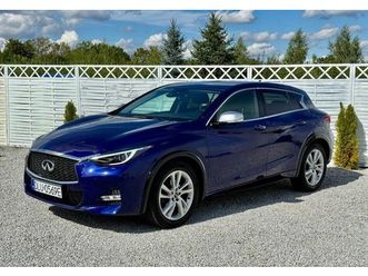 infiniti q30 infiniti q30 1.6t premium tech 1.6 benzyna 122km