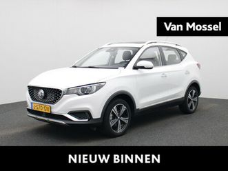 mg zs ev luxury 45 kwh | wltp 263 km | panoramadak | navi | leder | camera | apple carplay | stoelverwarming | lmv |