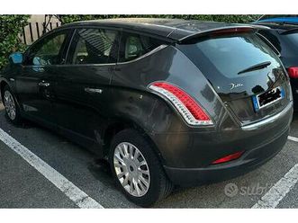 lancia delta 1.6 multijet diesel