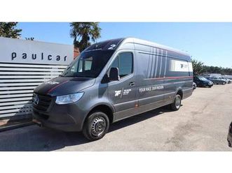 mercedes-benz sprinter outro