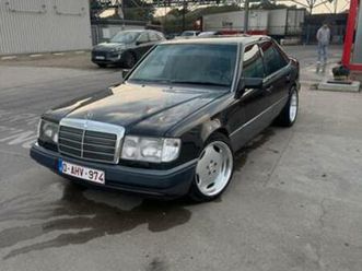 ② mercedes w124 e300 24v — mercedes-benz — 2ememain