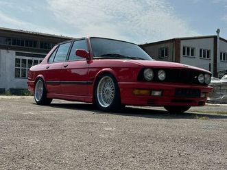 bmw e28 m535i . h- zulassung . hu/ au schalter . 211 ps