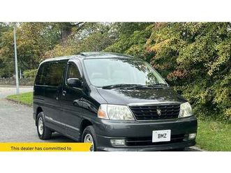 2001 toyota hiace noir automatique, 5 vitesses conduite à...