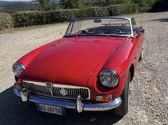 macchina d’epoca in perfette condizioni