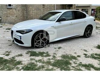 alfa romeo giulia 2.2 turbodiesel 210 cv at8 awd q4 veloce ti