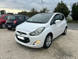 hyundai ix20 1.6 crdi 115 blue drive pack business 2 places