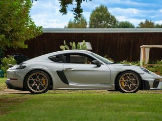 porsche 718 2024 cayman gt4 rs “weissach” seulement 80 km parcourus, tva affichée