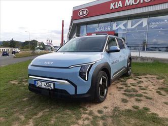 kia ev3 sv1 synchronní ac elektromotor 4x2 earth 150 kw + 81,4 kwh