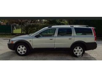 volvo xc70 360000 anno 2005 cambio con furgone