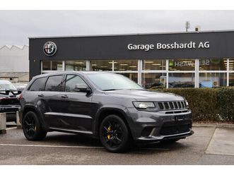 grand cherokee 6.2 v8 hemi trackhawk