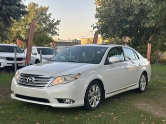 2011 toyota avalon xls