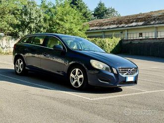 volvo v60 momentum
