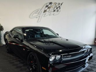 dodge challenger v8 6.4l 392ci srt8