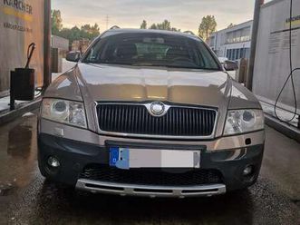 octavia combi 2.0 tdi dpf scout 4x4