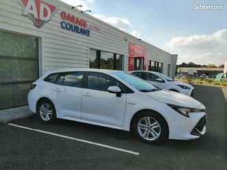 toyota-corolla-dynamic-business-122h-ts-touring-sports