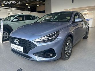 hyundai i30 fastback style 1,0 t-gdi 74 kw