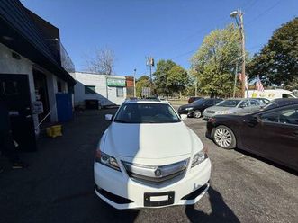 used 2013 acura ilx 2.0l w/premium package