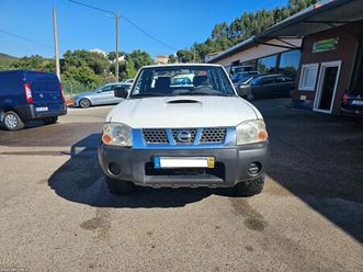 nissan-navara-2-5-di-4x4-dezembro-04