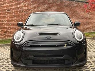 essentialtrim - black pack - slechts 12.000 km