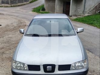 seat cordoba 1.4 benzin extra stanje klima