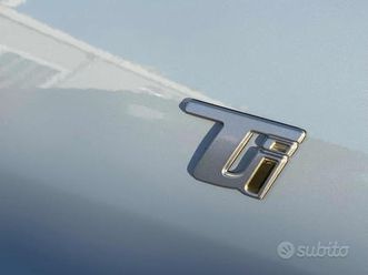 alfa romeo giulia 2.2 turbodiesel 210 cv at8 awd