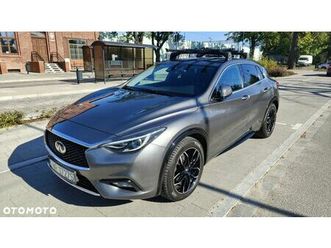 infiniti q30 1.5d dct premium city black