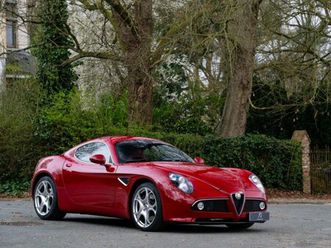 alfa romeo 8c