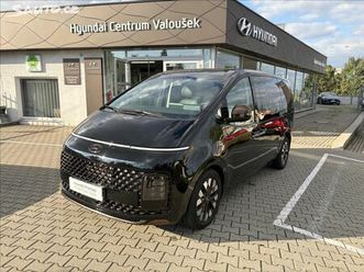 hyundai staria 2,2 crdi 4x4 aut luxury 7 mís