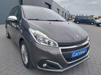 peugeot 208 signature-airco-gps-bluetooth-garantie.12.mois-